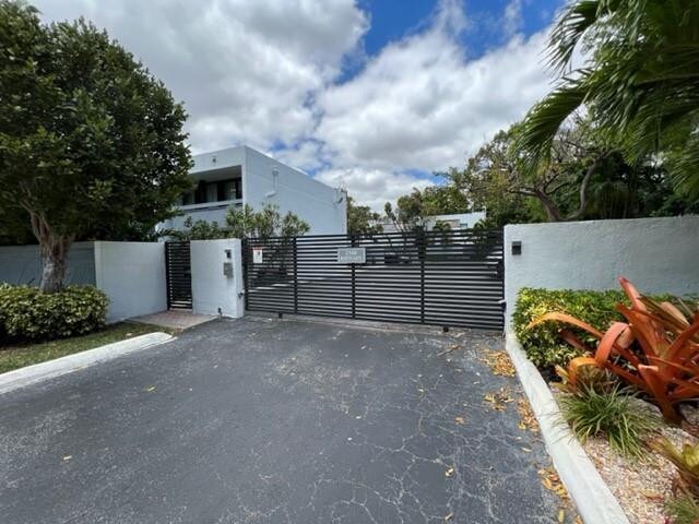 Primary Photo - 2180 Brickell Ave