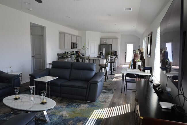 Building Photo - 5108 Marcasca Dr