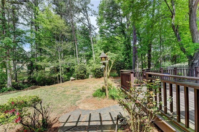 Building Photo - 6535 Ganton Dr