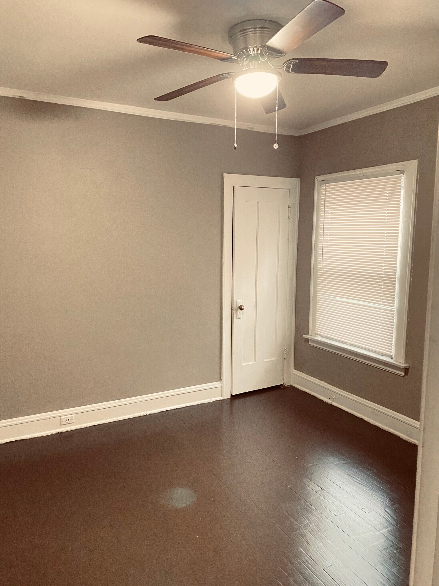 Building Photo - 1236 S 14th Ave