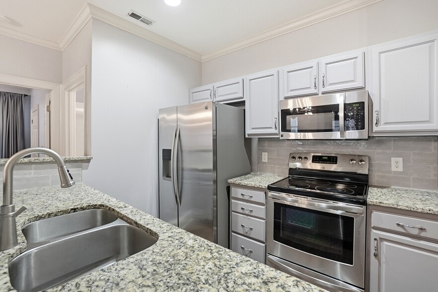 Building Photo - 1117 Park West Dr