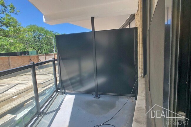 Building Photo - 483 Ocean Parkway #5BR