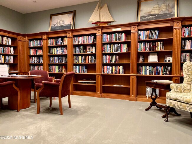 Building Photo - 700 Ocean Ave N