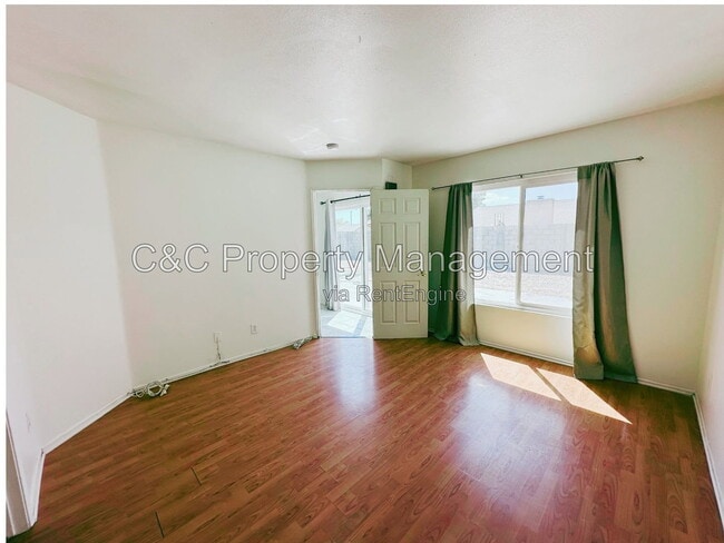 Building Photo - 17944 Kendall Cir