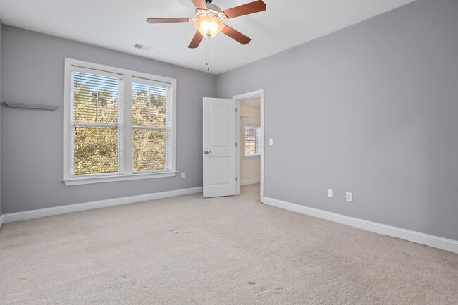 Building Photo - 1201 Dingle Rd