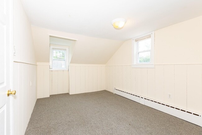 Building Photo - 174 Mills Pond Rd