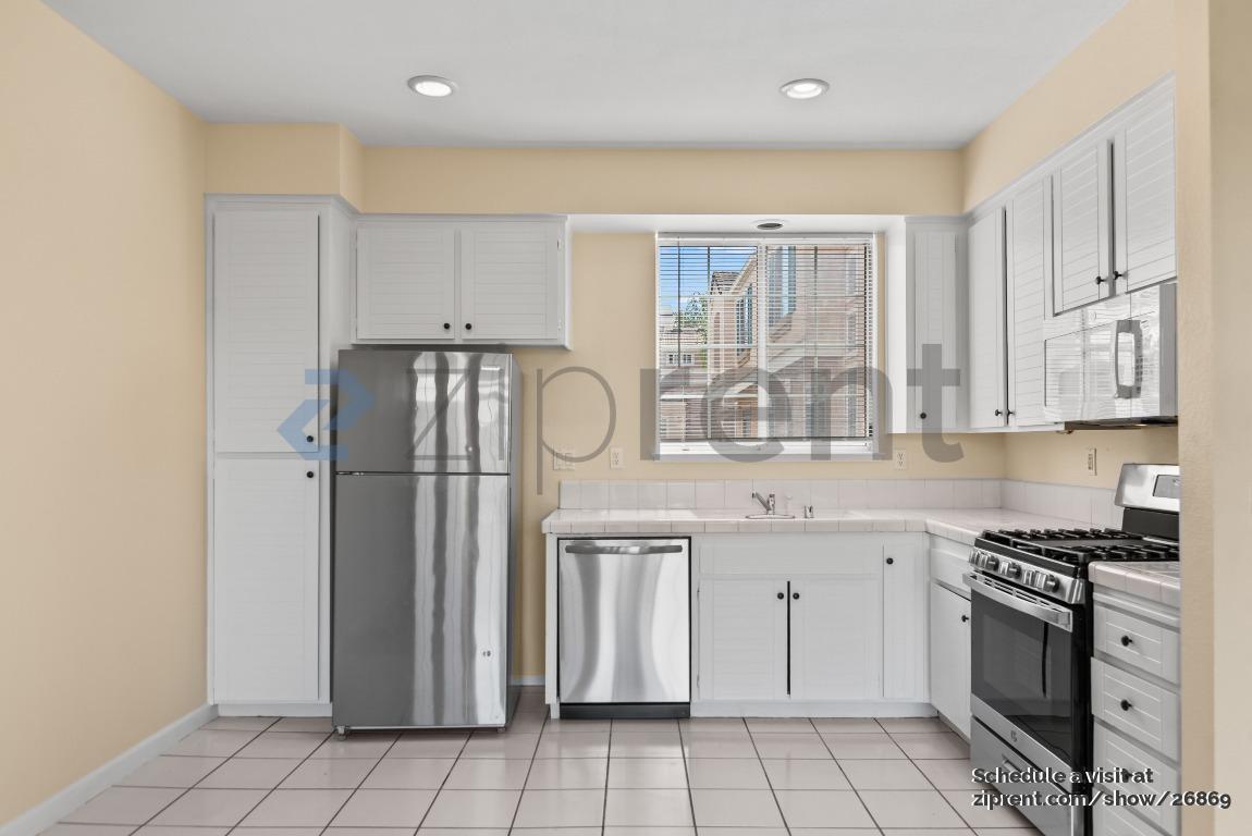 Building Photo - 444 Alegra Terrace