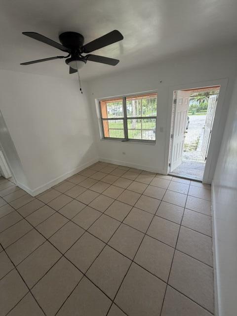 Building Photo - 648 NE 139th St