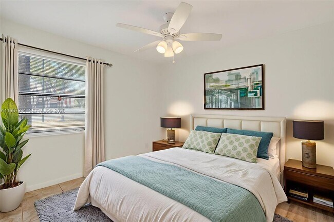 Building Photo - 347 Ives Dairy Rd