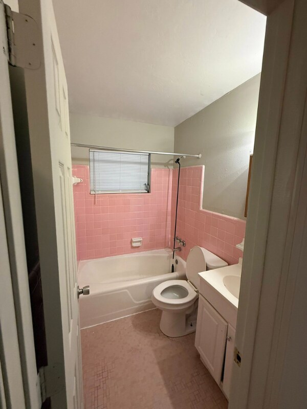 Building Photo - 3103 Prospect St