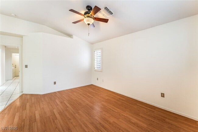 Building Photo - 5209 Velazco Ln