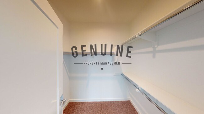 Building Photo - Modern Tri-Level 2Bd 2.5Ba Townhouse in Irvine!