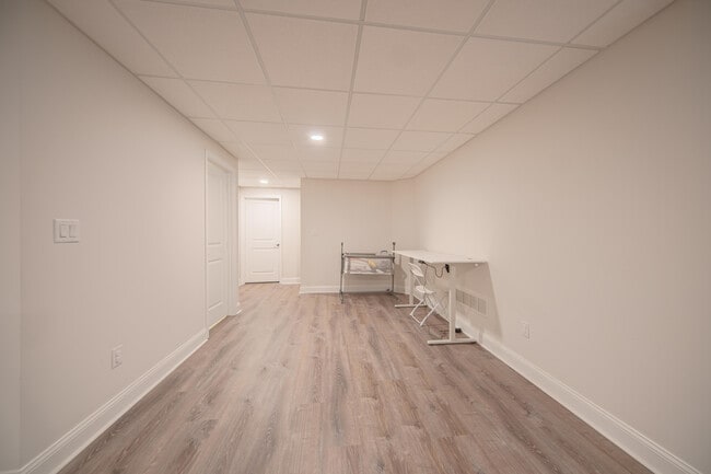 Building Photo - 3081 N Spurway Dr