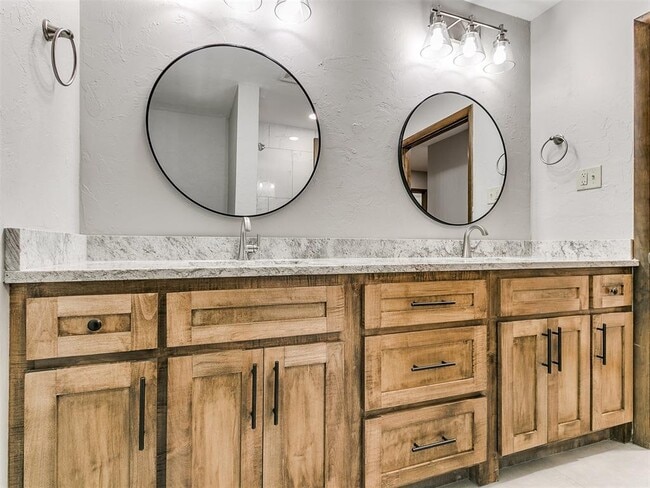 Building Photo - 2641 Osborne Dr