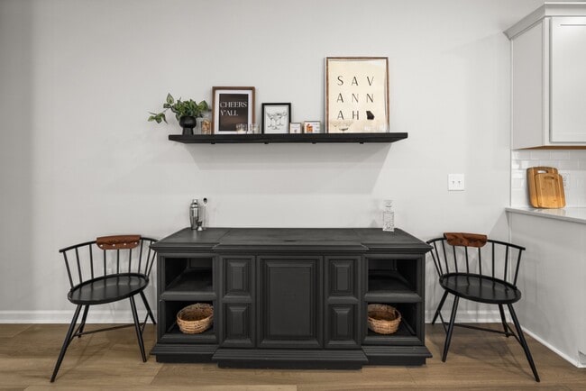 Building Photo - 119 Holloway Hl