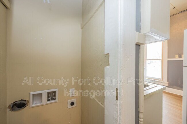 Building Photo - 1202 14th Ave