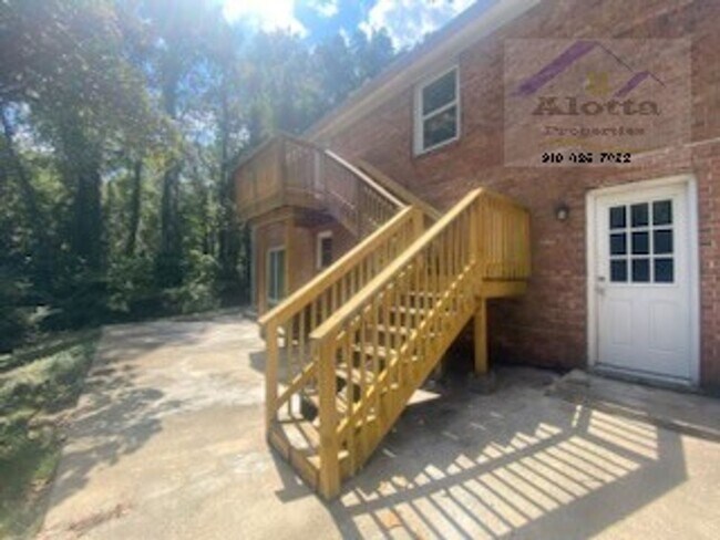 Building Photo - 5312 Bluewater Pl