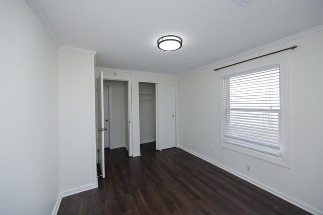 Building Photo - 8508 Eby Ave