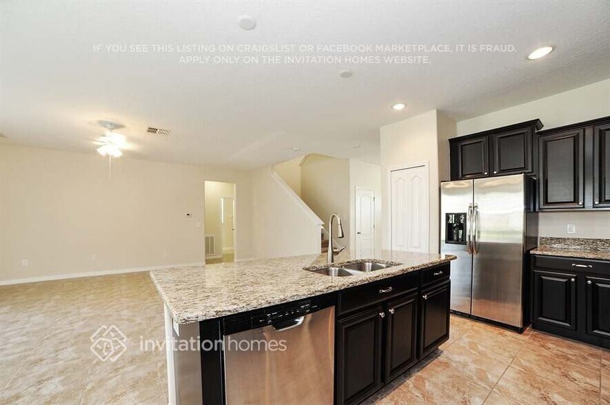 Building Photo - 10164 Celtic Ash Dr