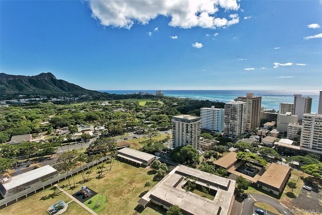 Panoramic Diamond Head/Ocean Views - 2600 Pualani Way