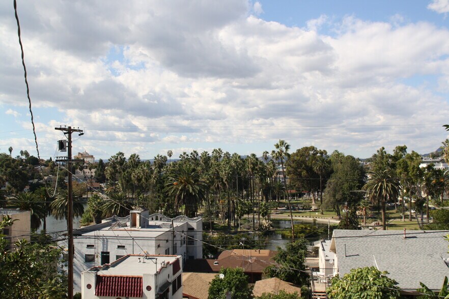 Building Photo - 1012 Laguna Ave