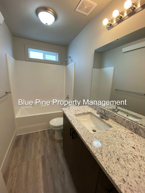 Building Photo - 6255 N Freedom Rd