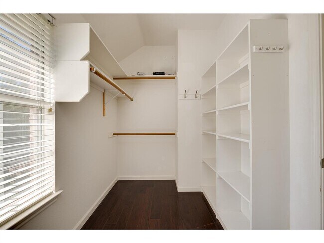 Building Photo - 6710 Breezy Pass