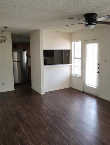 Building Photo - 1741 Crest Grove Dr