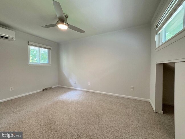 Building Photo - 29080 Autumnwood Dr