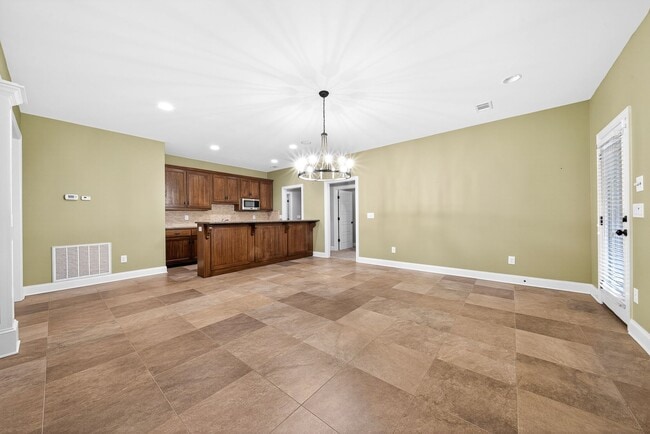 Building Photo - 9027 Cimarron Ct