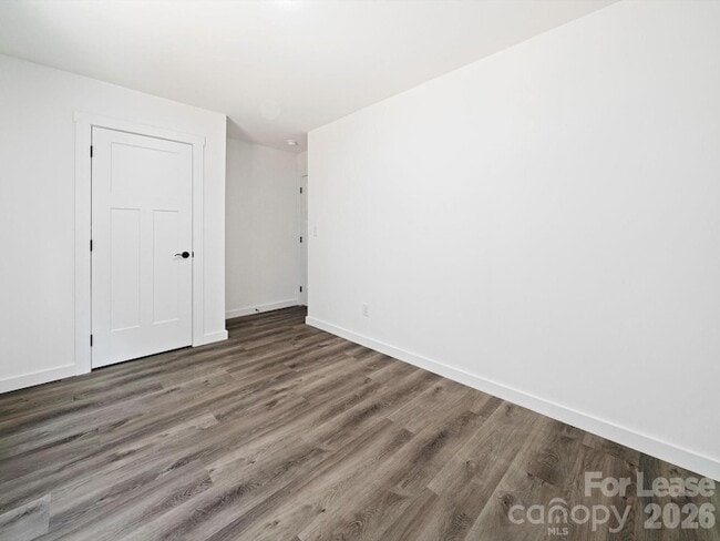 Building Photo - 2753 34th St Pl NE