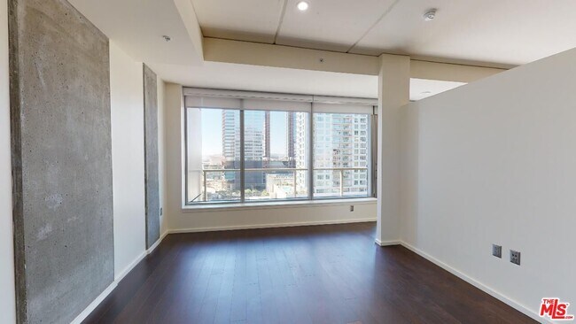 Building Photo - 1155 S Grand Ave