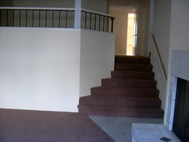 Spacious Split Level - 3216 Caminito Eastbluff