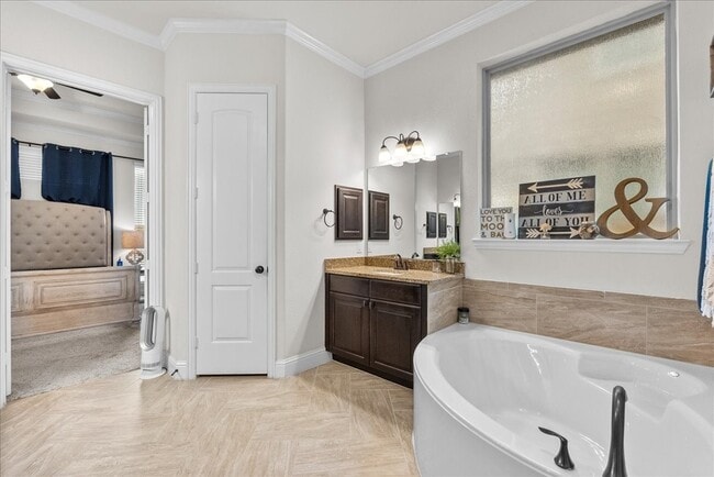 Building Photo - 1636 Longwood Glen Ln