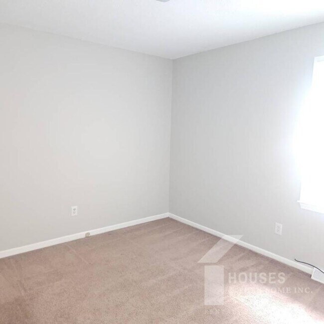 Building Photo - 130 Ashdown Dr