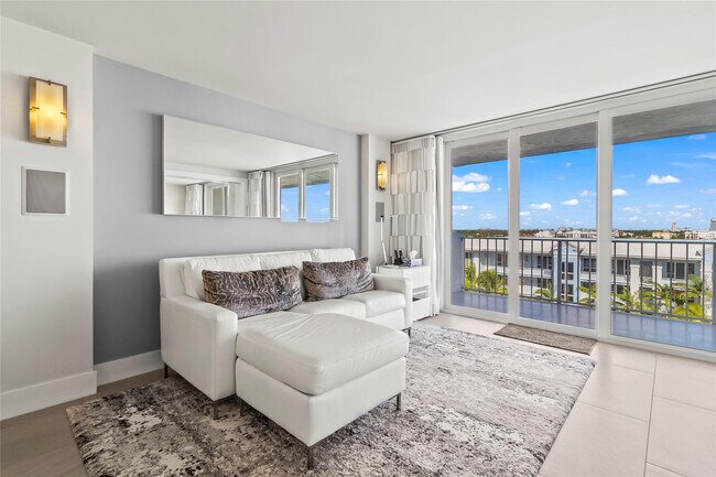 Building Photo - 800 SE 20th Ave