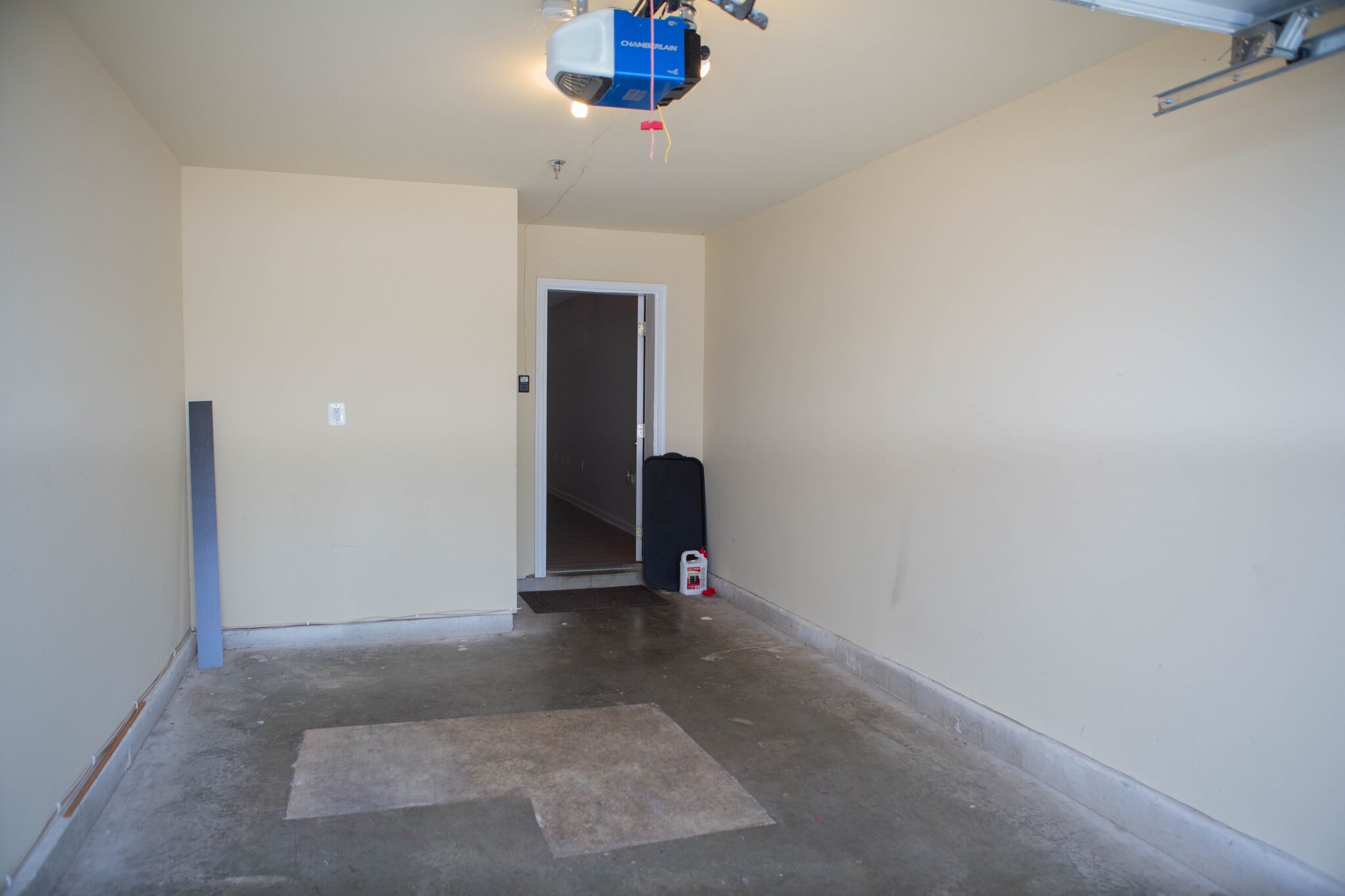 Building Photo - 2829 Forest Run Dr