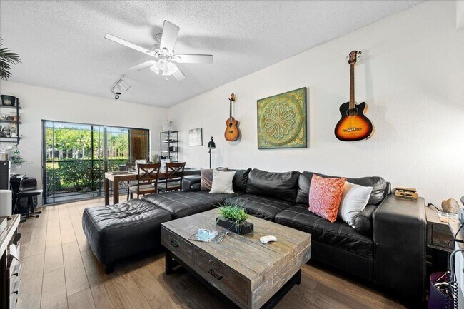 Building Photo - 2917 Tuscany Ct