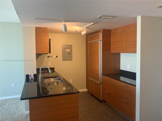 Building Photo - 50 Biscayne Blvd