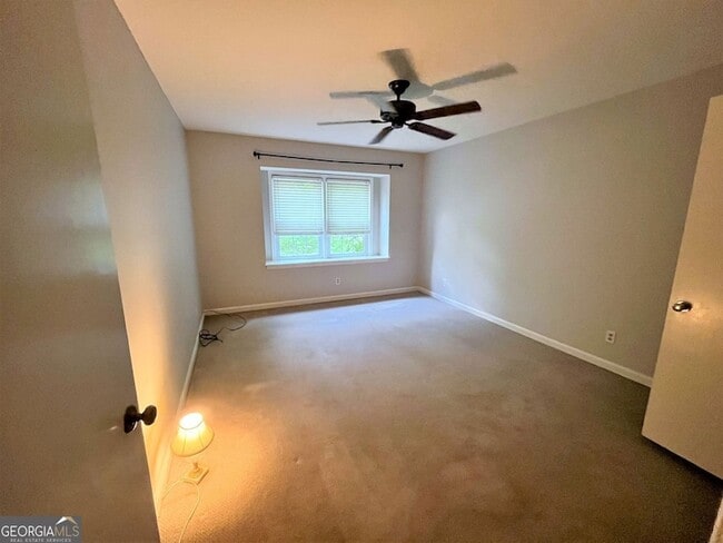 Building Photo - 82 Montre Square NW