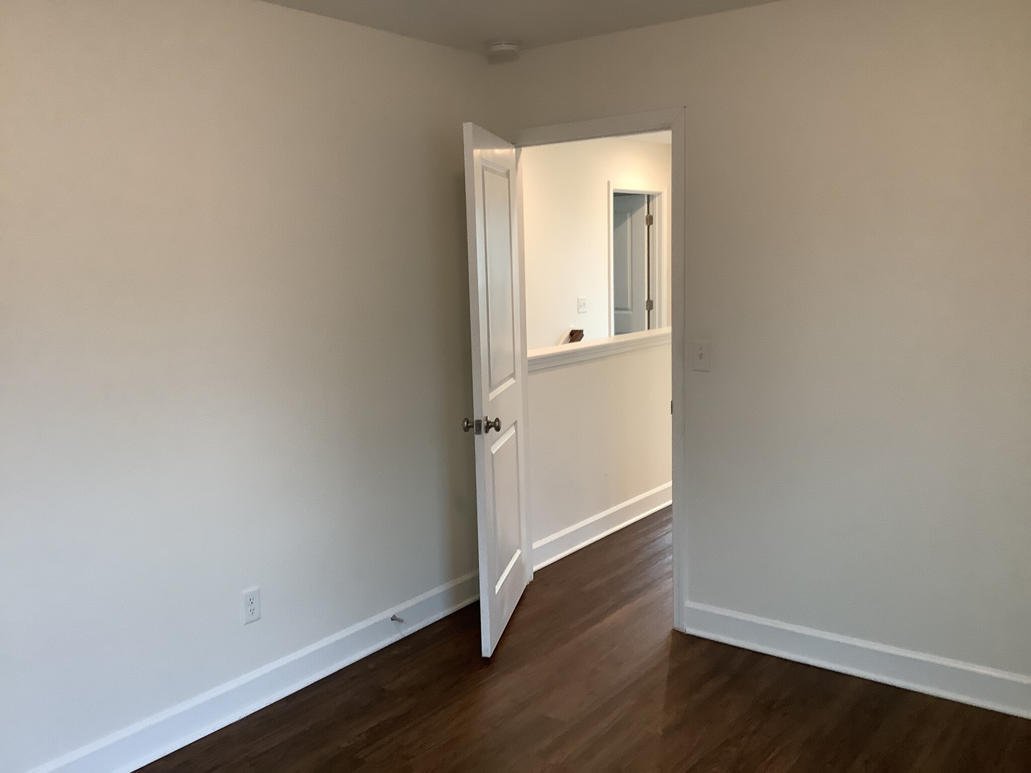 Building Photo - 10327 Watercrest Ct