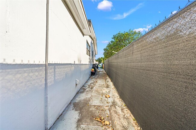 Building Photo - 581 NW 113th St