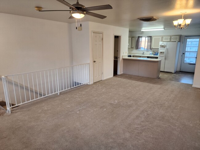 Building Photo - 99 N 1850 W