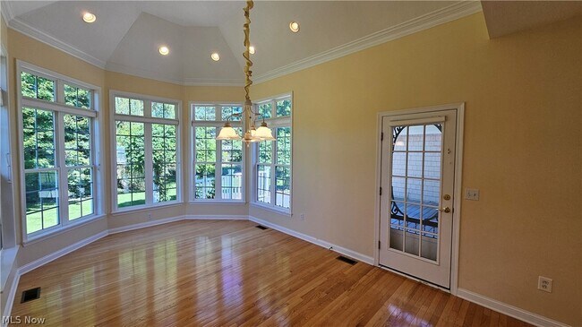Building Photo - 7235 Dursley Ct