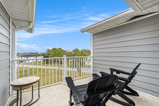 Building Photo - 5727 Biscayne Ct