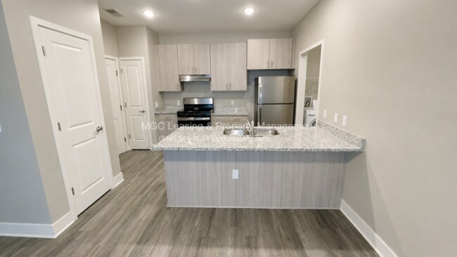 Building Photo - Handicap-Accessible Apartment — Updated, Convenient & Move-In Ready 09/08/26