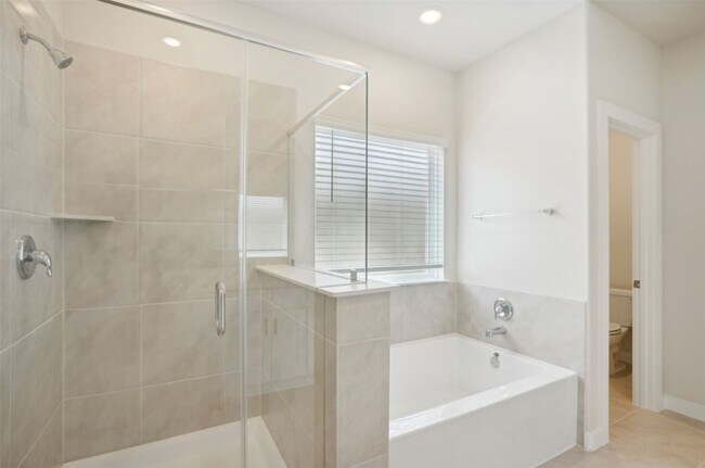 Building Photo - 1567 King Rnch Rd