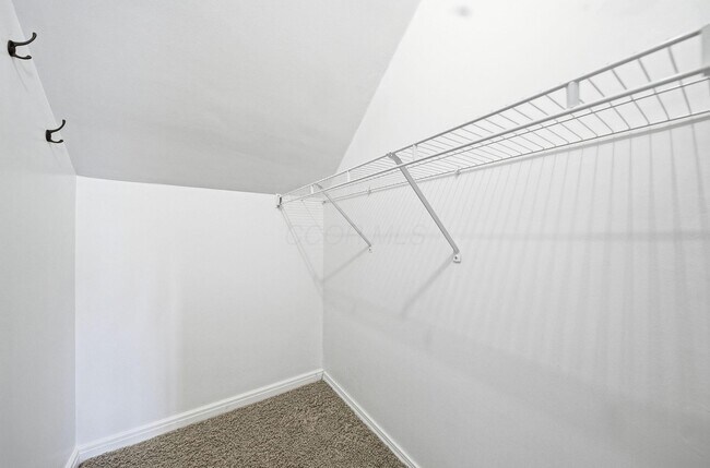 Building Photo - 532 N Drexel Ave