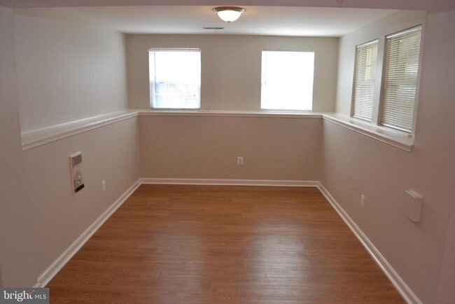 Building Photo - 1725 Emory St