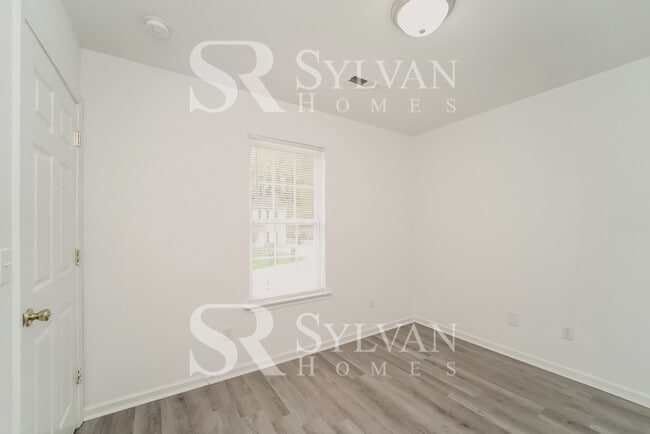 Building Photo - The Lifestyle You Deserve.